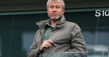 Chelsea get first Roman Abramovich message for a year as surprise new signing made